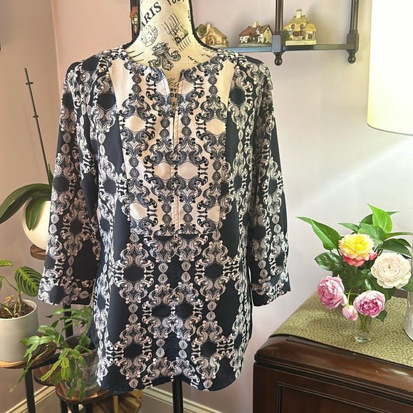 The Limited Tops - The Limited 3/4 length sleeves, black and crème blouse